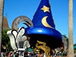 A large blue magaicians hat at the entrance of Disney's Hollywood Studios.
